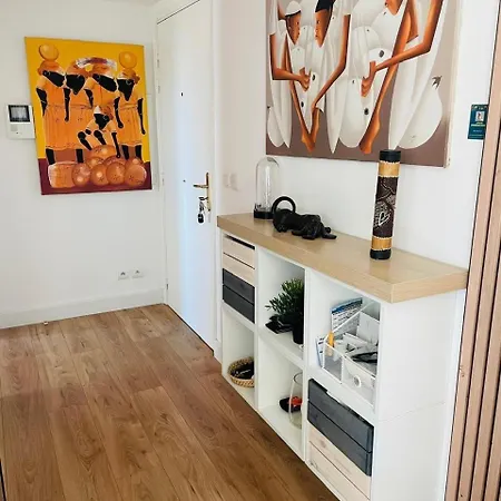 T3 Centre Apartment